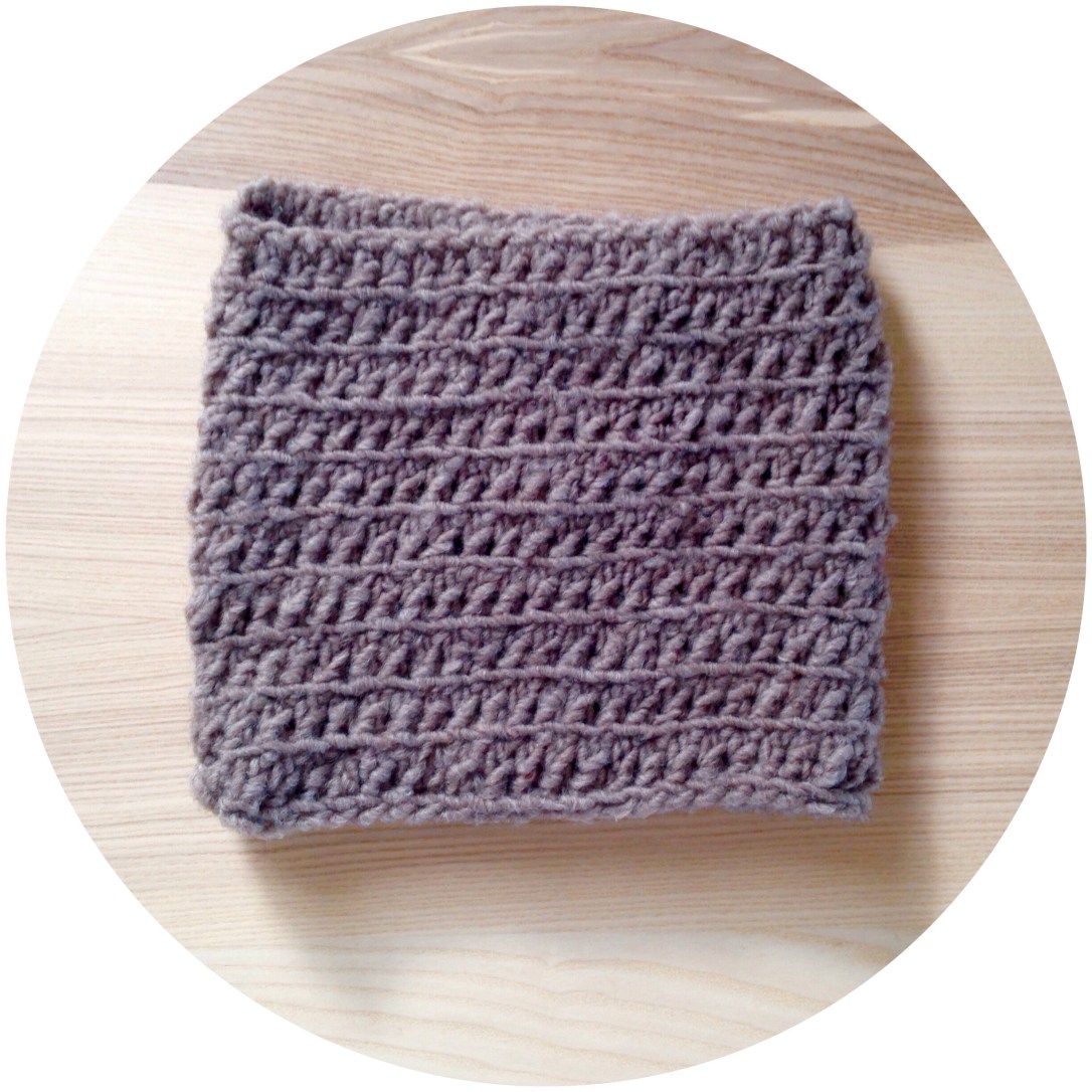 Cuello de ganchillo con punto alto