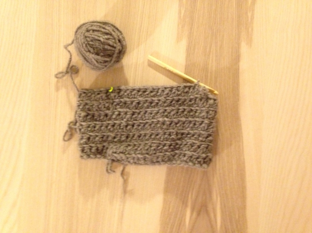 Cuello de ganchillo con punto alto